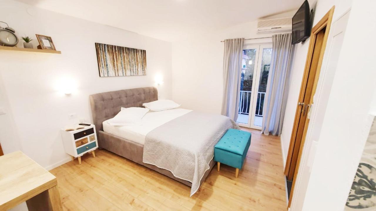 Apartments Palma Baška Voda Esterno foto